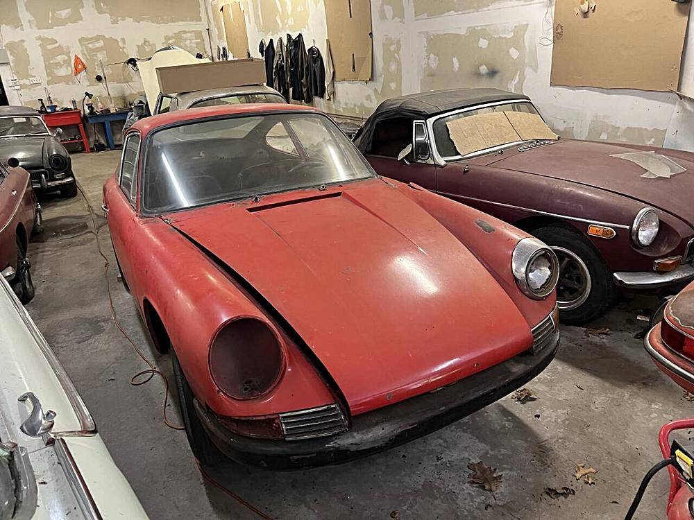 Porsche-912-1965-custom-23