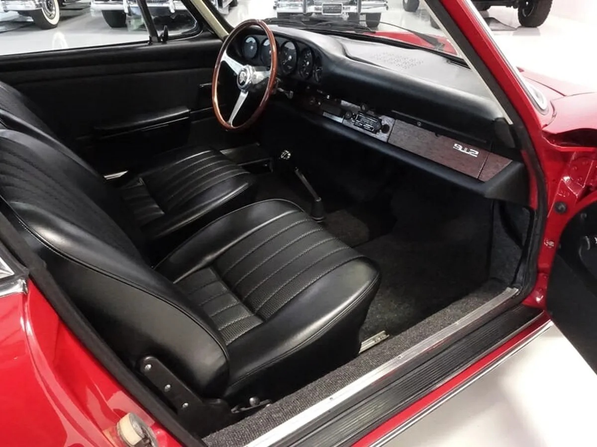 Porsche-912-1968-Red-Black-16