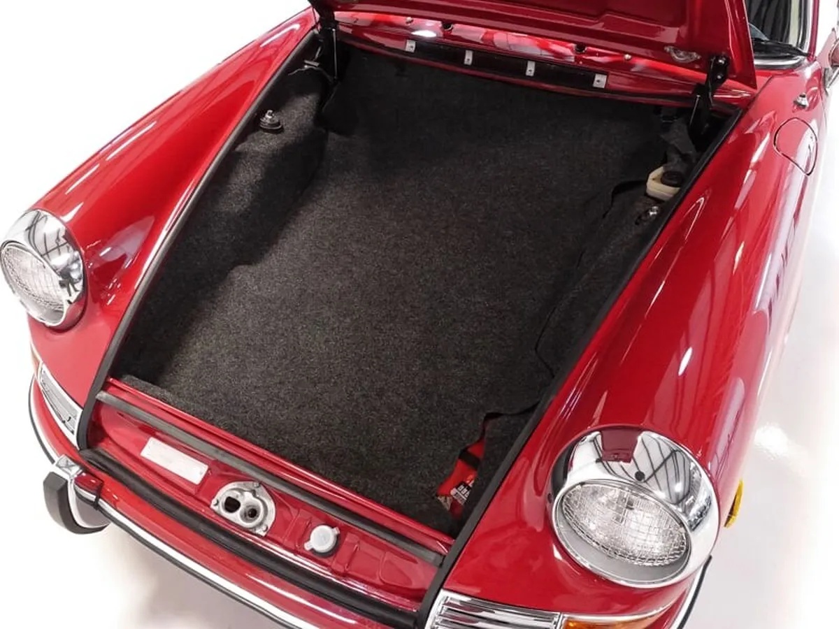 Porsche-912-1968-Red-Black-18