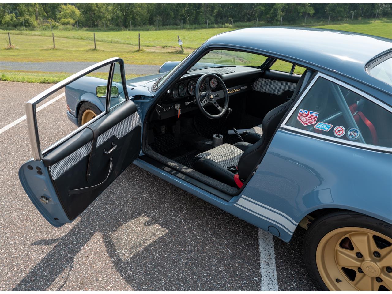 Porsche-912-1969-Aetna-Blue-Black-12