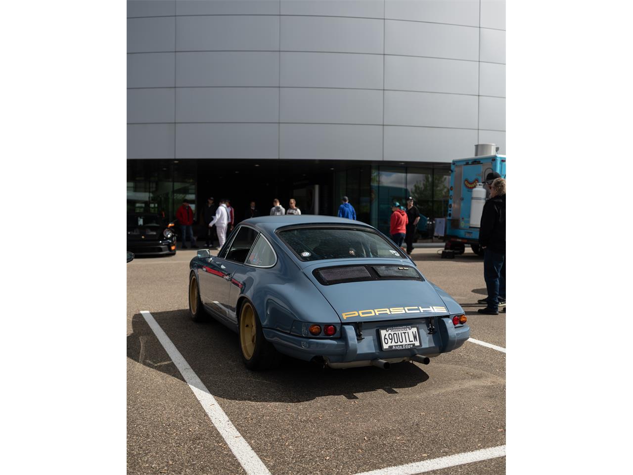 Porsche-912-1969-Aetna-Blue-Black-7