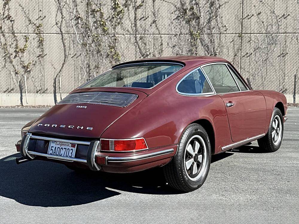 Porsche-912-1969-purple-19