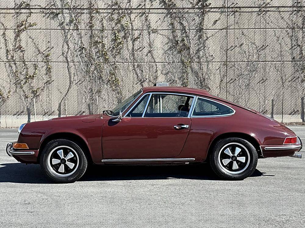 Porsche-912-1969-purple-5