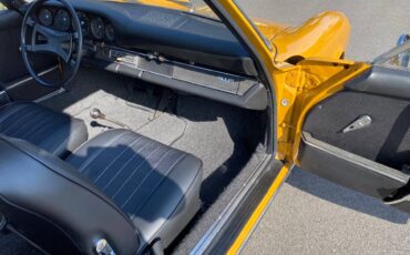 Porsche-912-1969-yellow-12