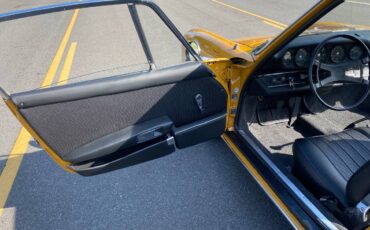 Porsche-912-1969-yellow-13