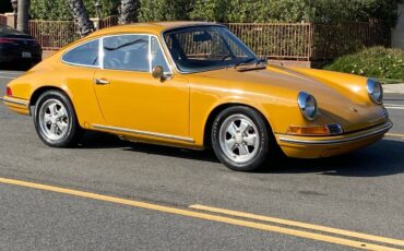 Porsche-912-1969-yellow-7