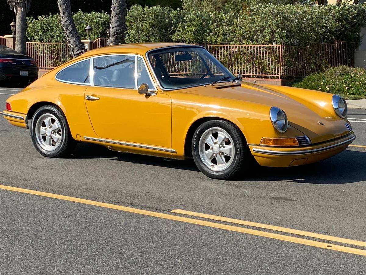 Porsche-912-1969-yellow-7