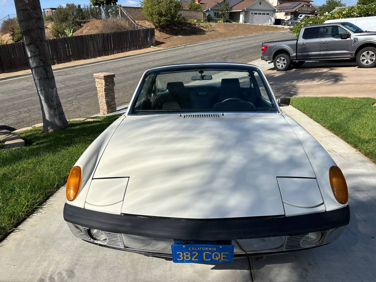 Porsche-914-1971-white-4