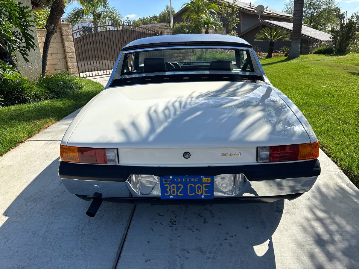 Porsche-914-1971-white-6