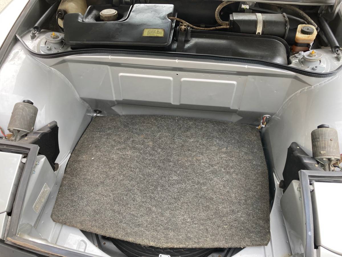 Porsche-914-1974-silver-13