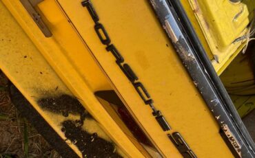 Porsche-924-1976-yellow-15