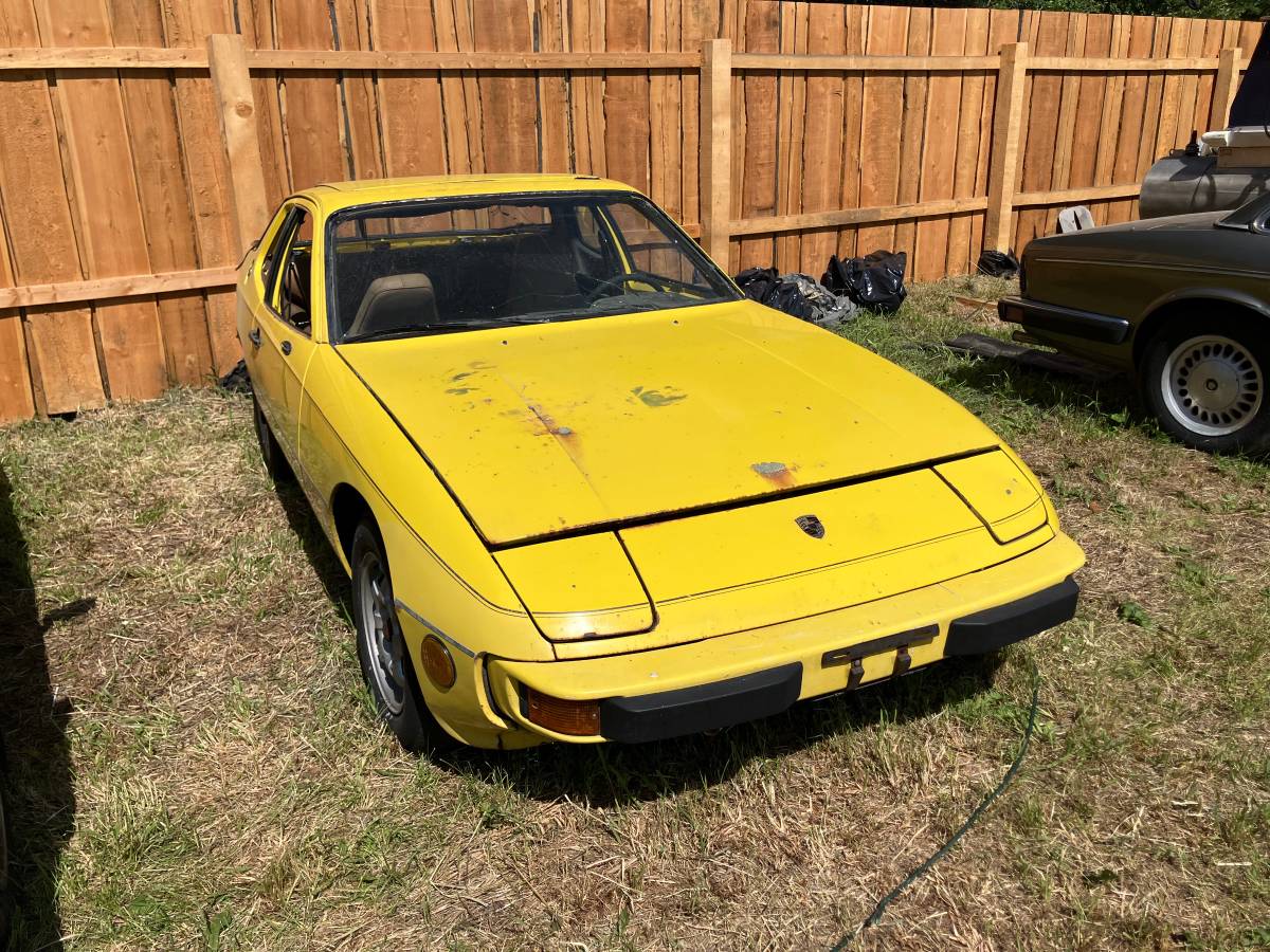Porsche-924-1976-yellow