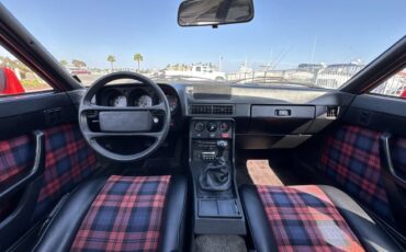 Porsche-924-1979-Guards-Red-Tartan-Red-11