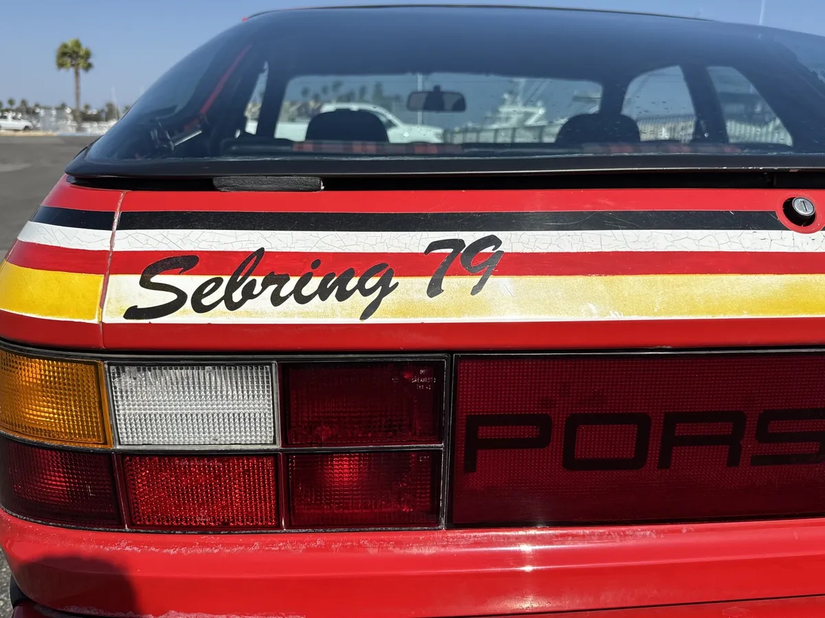 Porsche-924-1979-Guards-Red-Tartan-Red-4