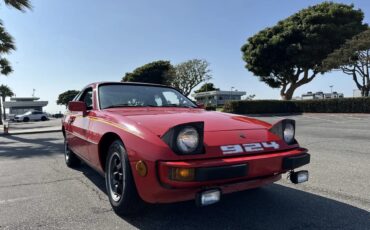 Porsche-924-1979-Guards-Red-Tartan-Red-5