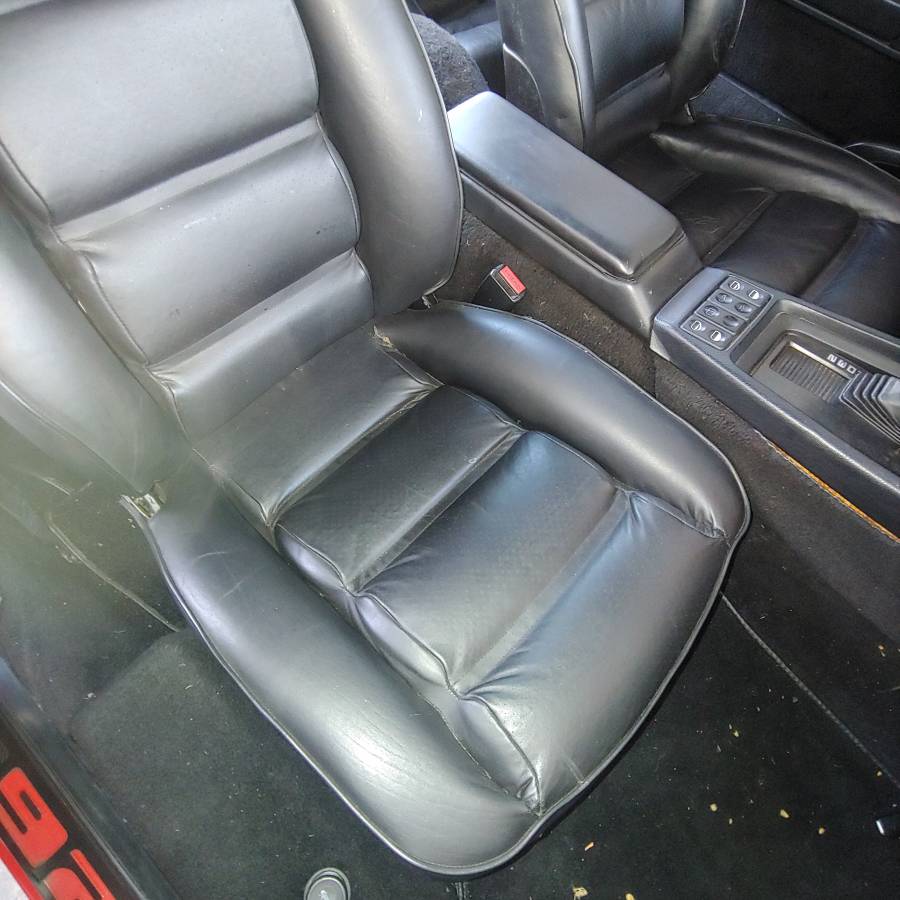 Porsche-924-1985-red-14