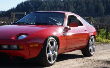 Porsche-924-1985-red-54