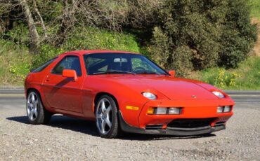 Porsche-924-1985-red-7