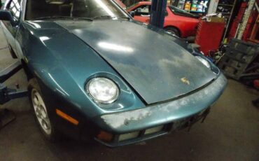 Porsche-928-1980-green-18