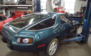 Porsche-928-1980-green-20