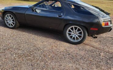 Porsche-928-1980-grey-1