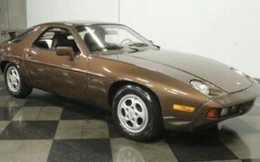 Porsche-928-1982-1