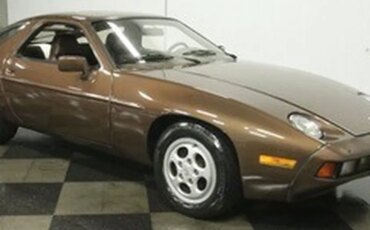 Porsche-928-1982-4