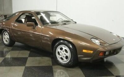 Porsche 928 1982