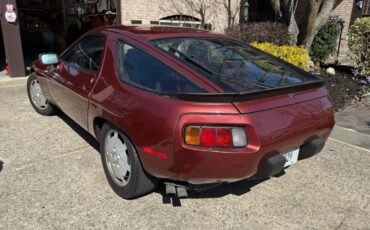 Porsche-928-1986-Burgundy-Burgundy-8
