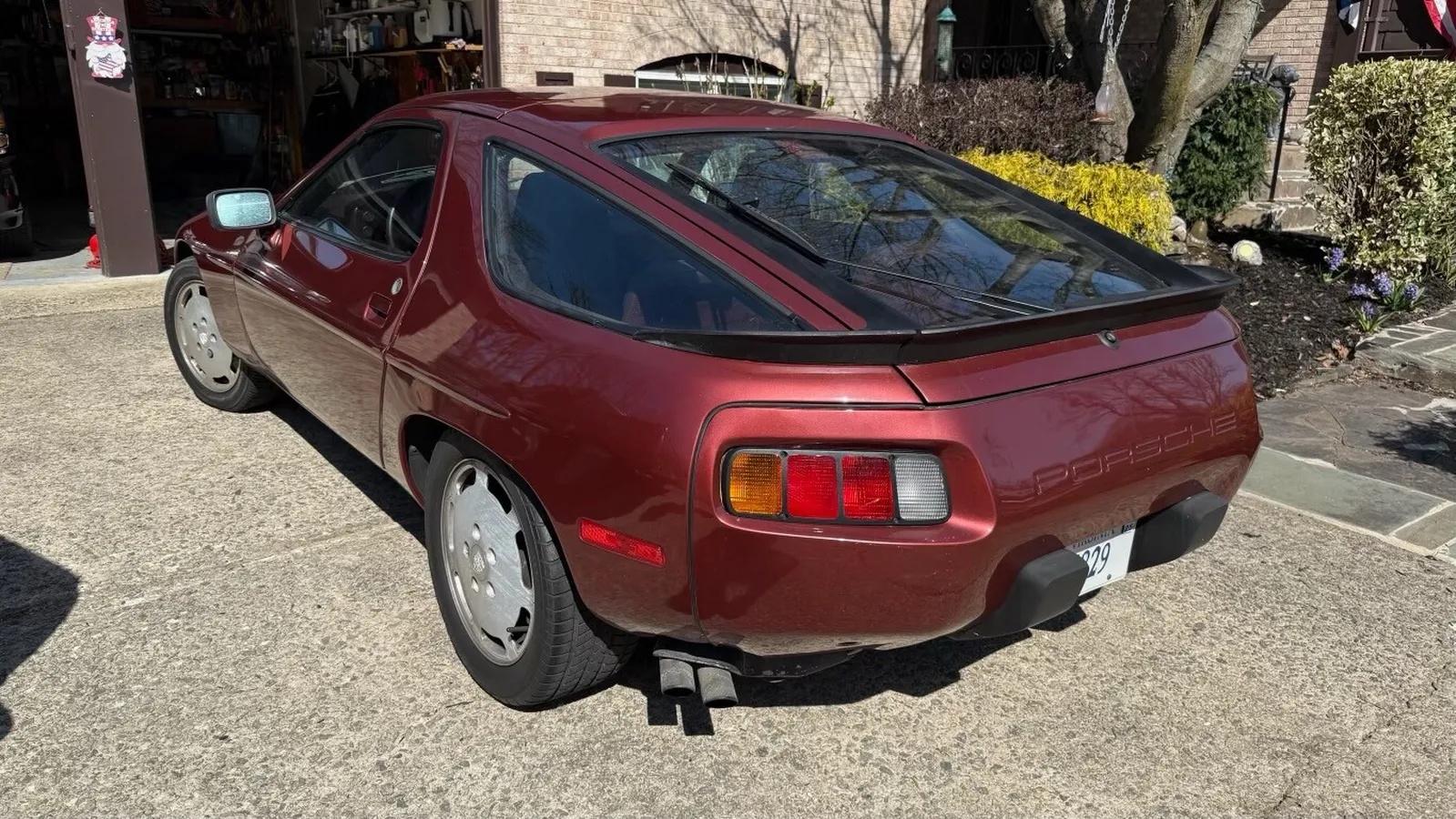 Porsche-928-1986-Burgundy-Burgundy-8