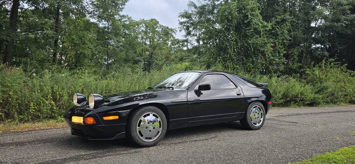 Porsche-928-1989-black