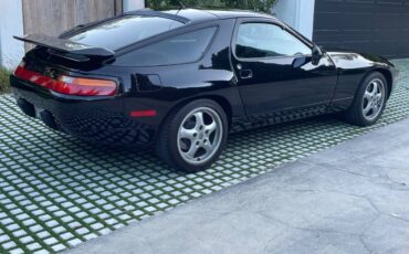 Porsche-928-gts-1994-black-11