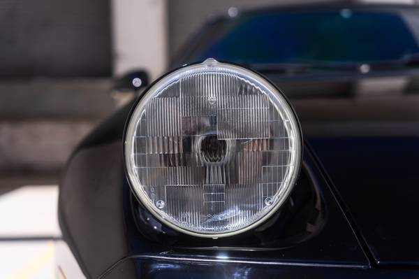 Porsche-928-gts-1994-black-17