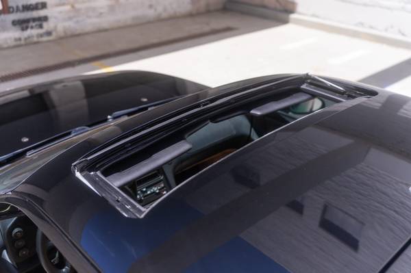 Porsche-928-gts-1994-black-23