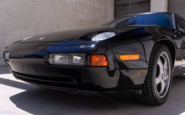 Porsche-928-gts-1994-black-4