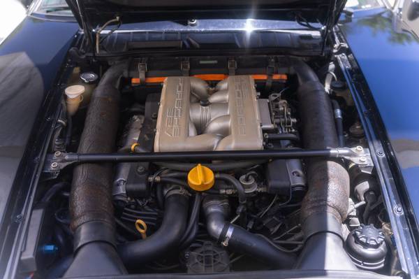 Porsche-928-gts-1994-black-45