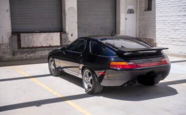 Porsche-928-gts-1994-black-7