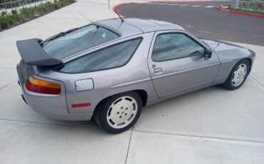 Porsche-928-s4-1989-silver-1