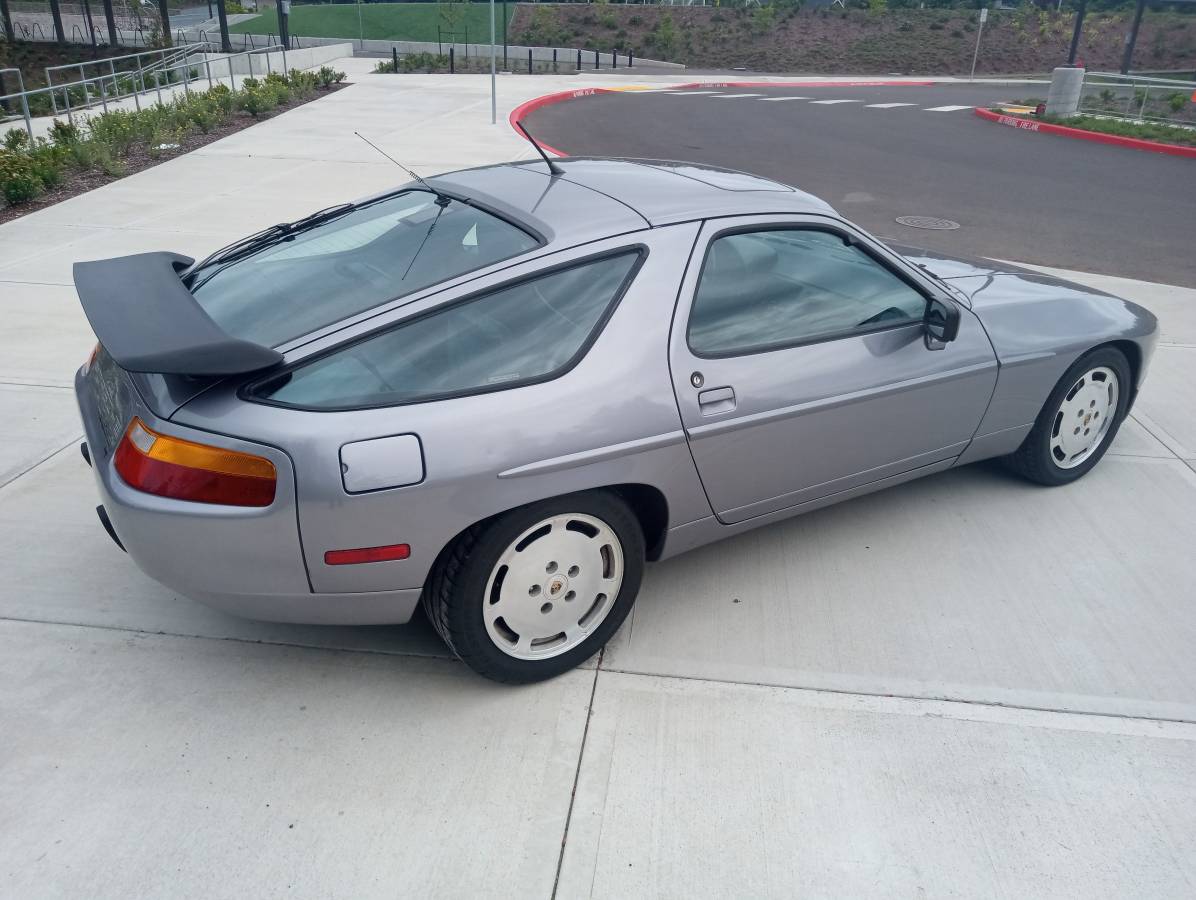 Porsche-928-s4-1989-silver-1