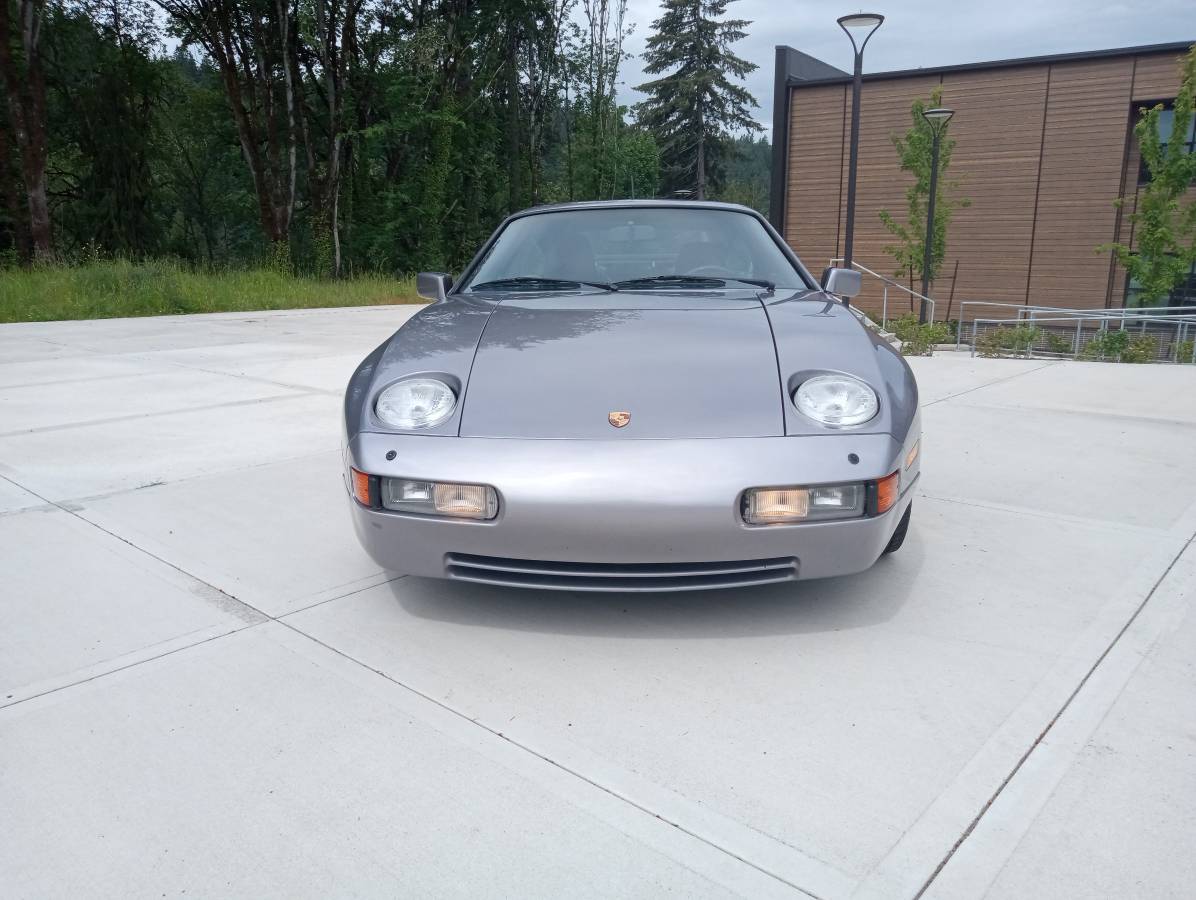 Porsche-928-s4-1989-silver-14