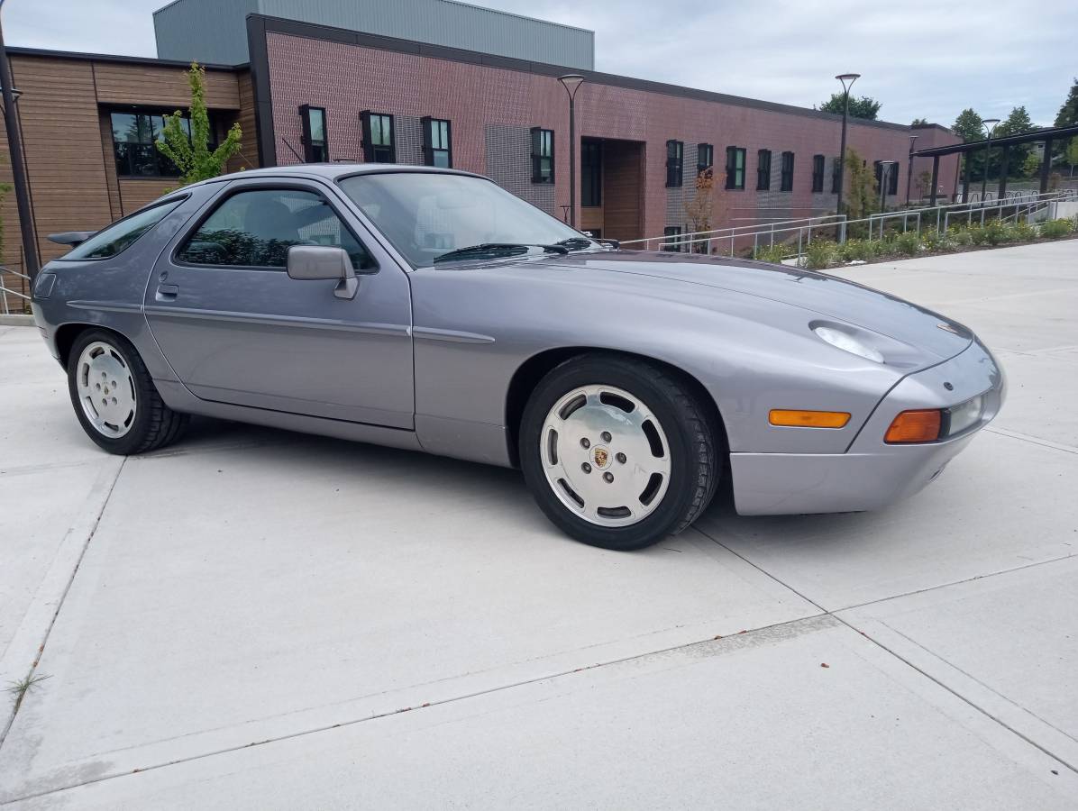 Porsche-928-s4-1989-silver-16