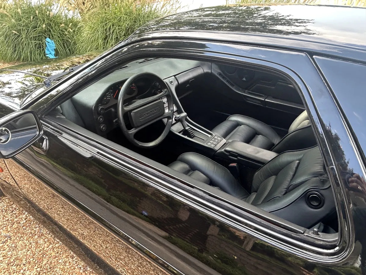 Porsche-928s-1984-Black-Black-4