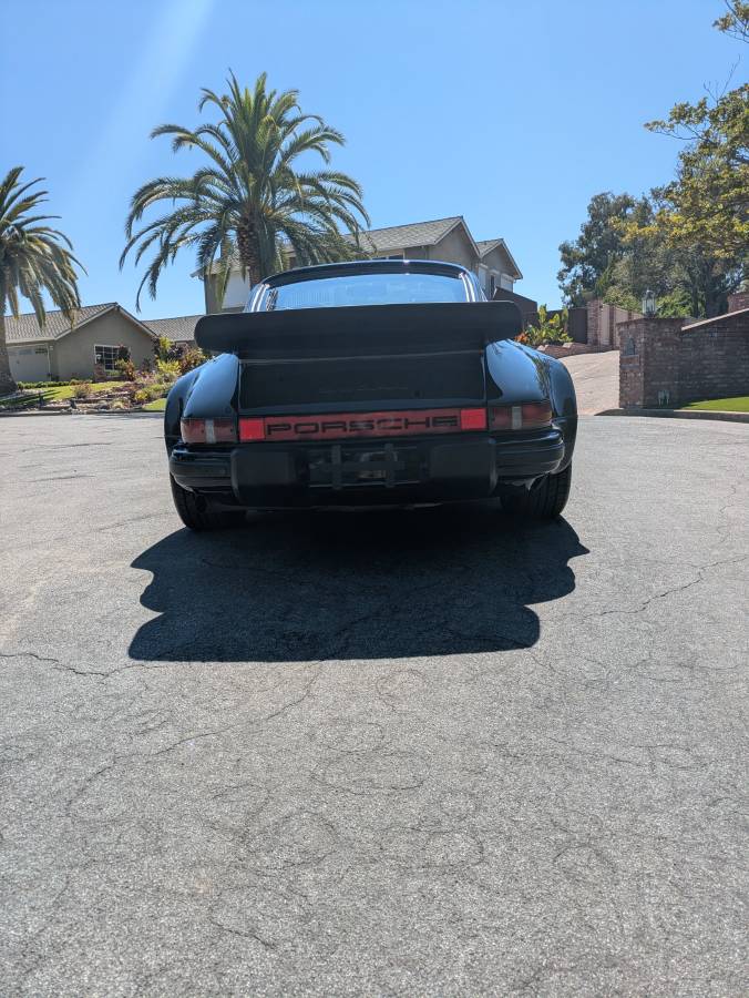 Porsche-930-1976-101