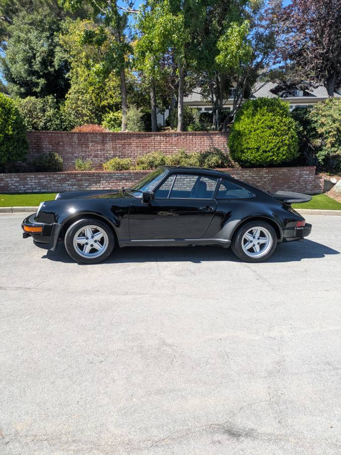 Porsche-930-1976-22