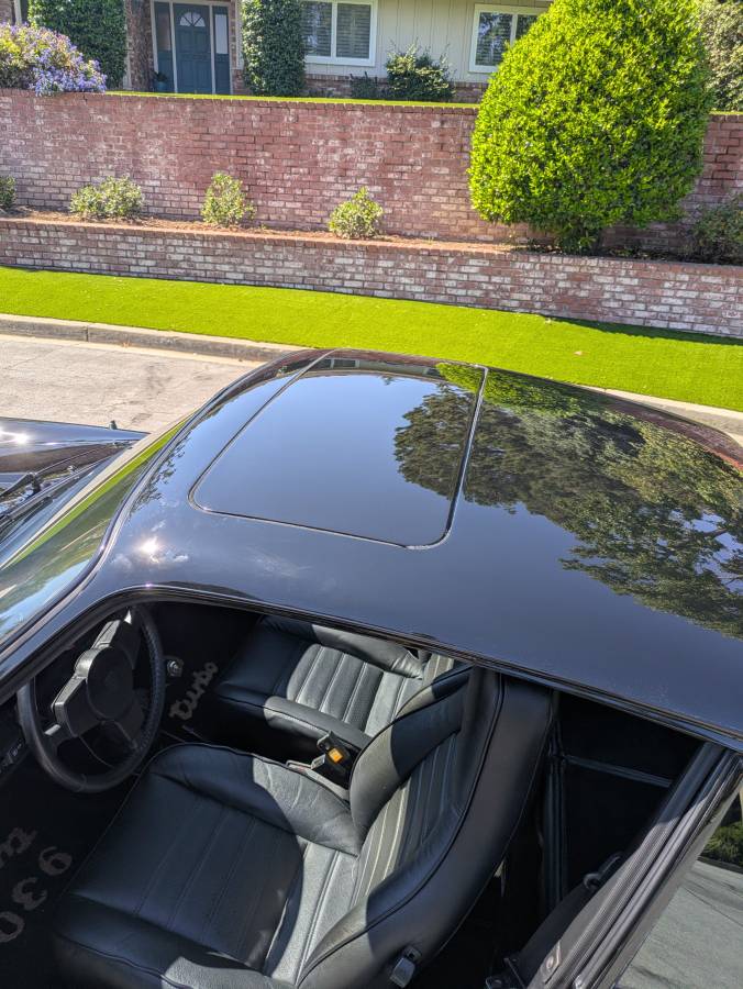Porsche-930-1976-40