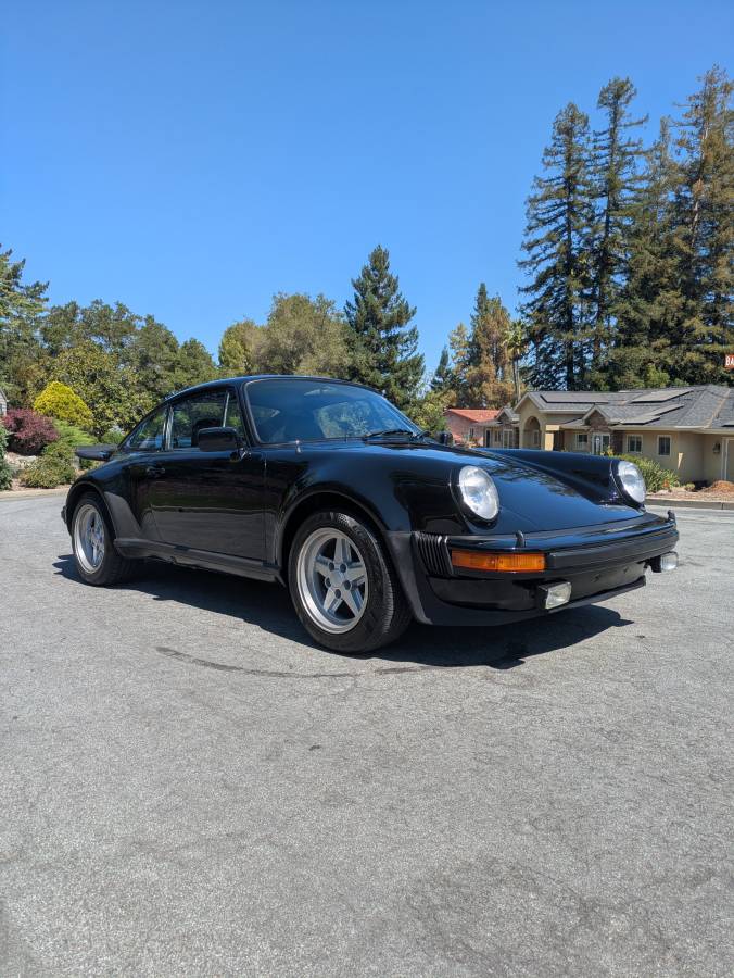 Porsche-930-1976