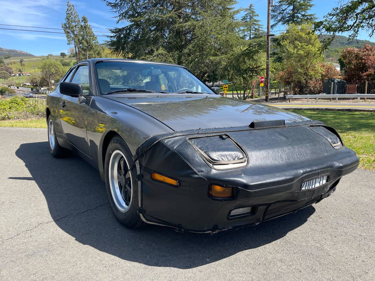 Porsche-944-1983-brown-9