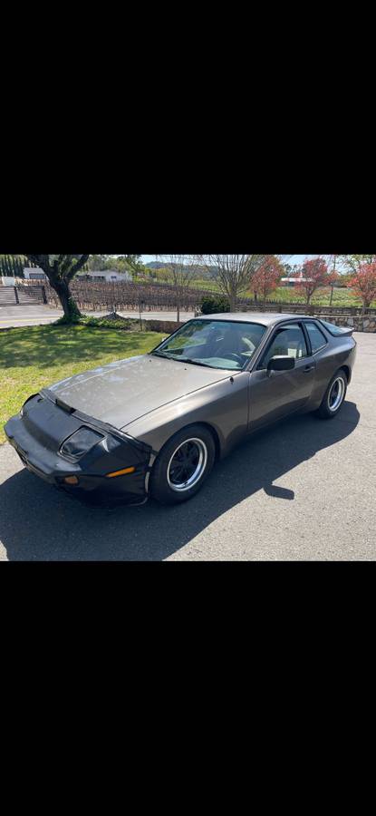 Porsche-944-1983-brown