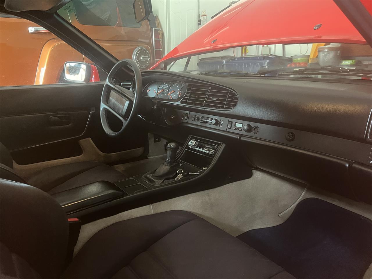 Porsche-944-1986-Red-Black-1