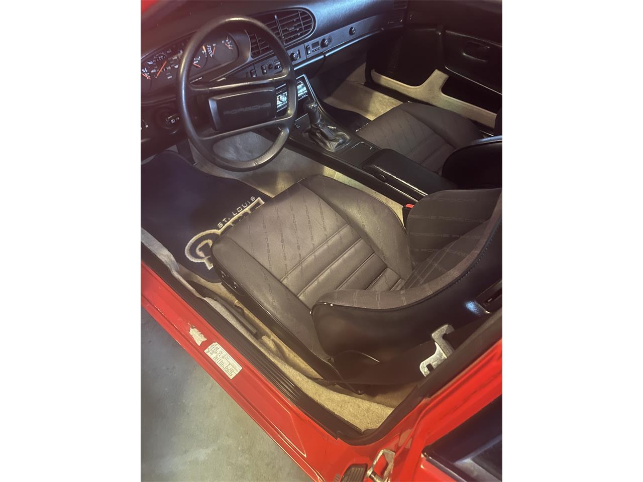 Porsche-944-1986-Red-Black-5